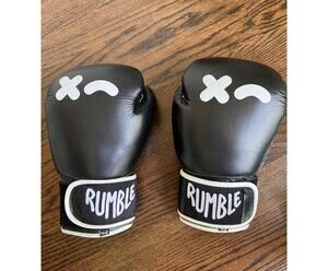 RUMBLE Sparring Wink Boxing Training Gloves Unisex Black White Leather 14 oz